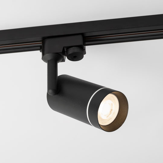 چراغ ریلی آرو 